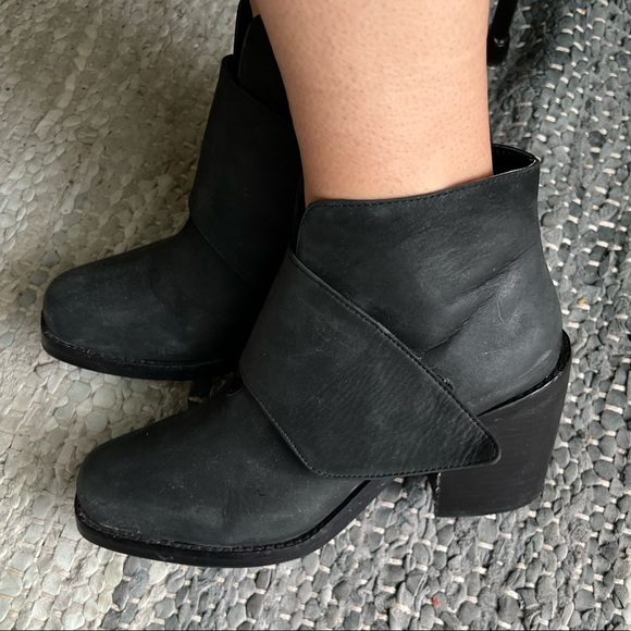 Shellys London Ankle Boot 👢 - Picture 2 of 7